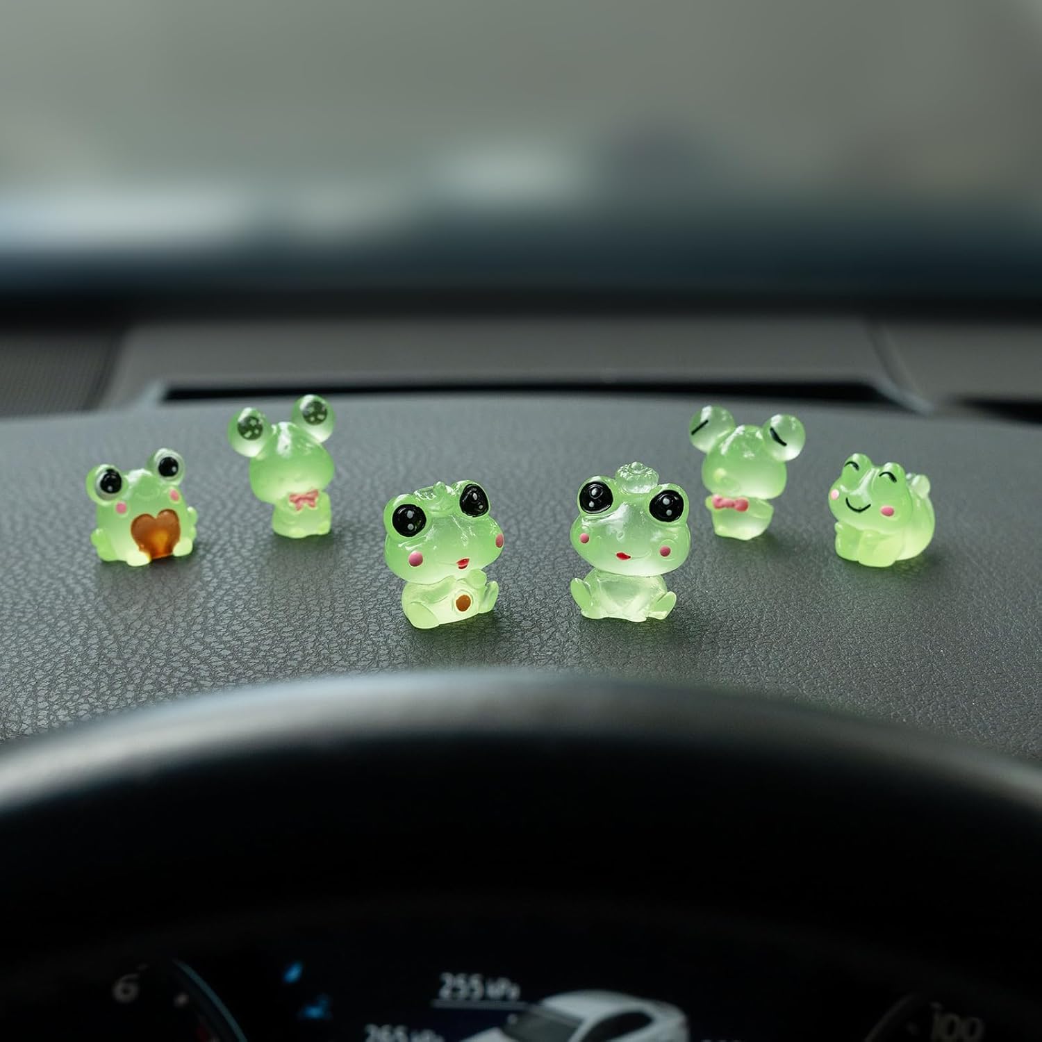 Home Office With View - 6PCS Fun Luminous Frog Car Dash